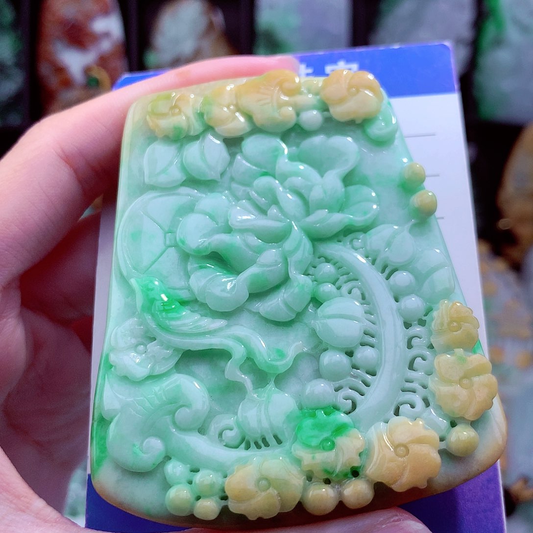 翡翠未镶嵌颈饰天然