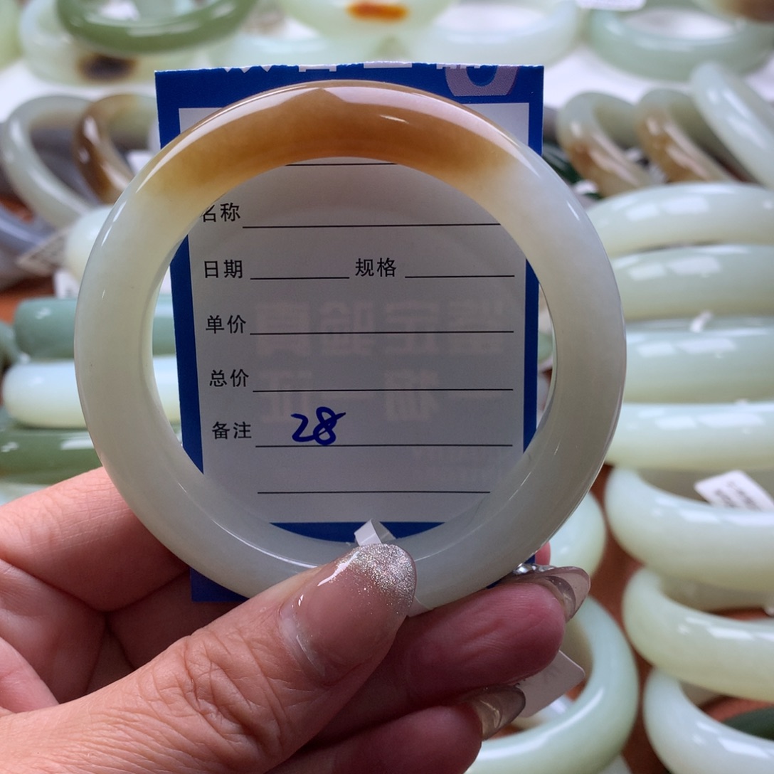 和田玉（糖玉）手镯未镶嵌