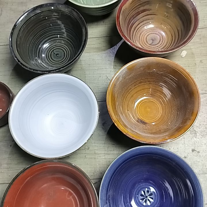 盘瓷片陶瓷杯盘壶碗都有