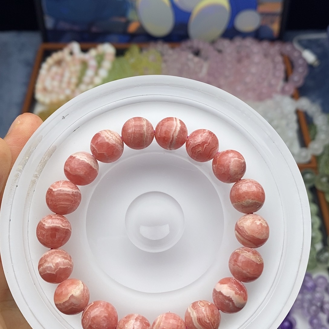 悠***丶水晶手链未镶嵌11mm 红纹石 拍十单