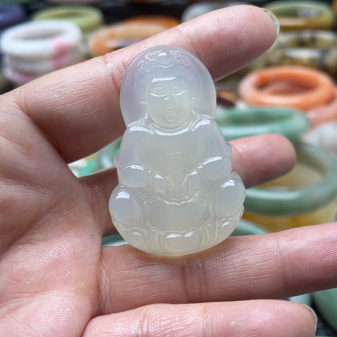 石英质玉未镶嵌手镯小****）