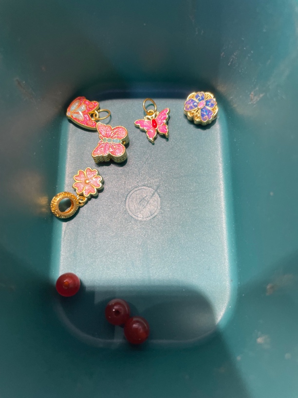                足金a5    加 玛 瑙