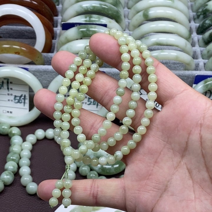 蛇纹石玉未镶嵌手链