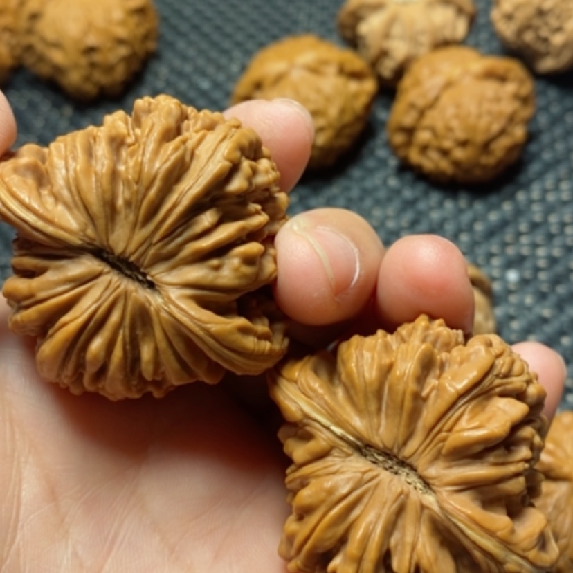 【闪购商品】文玩核桃吊坠永**神四座楼