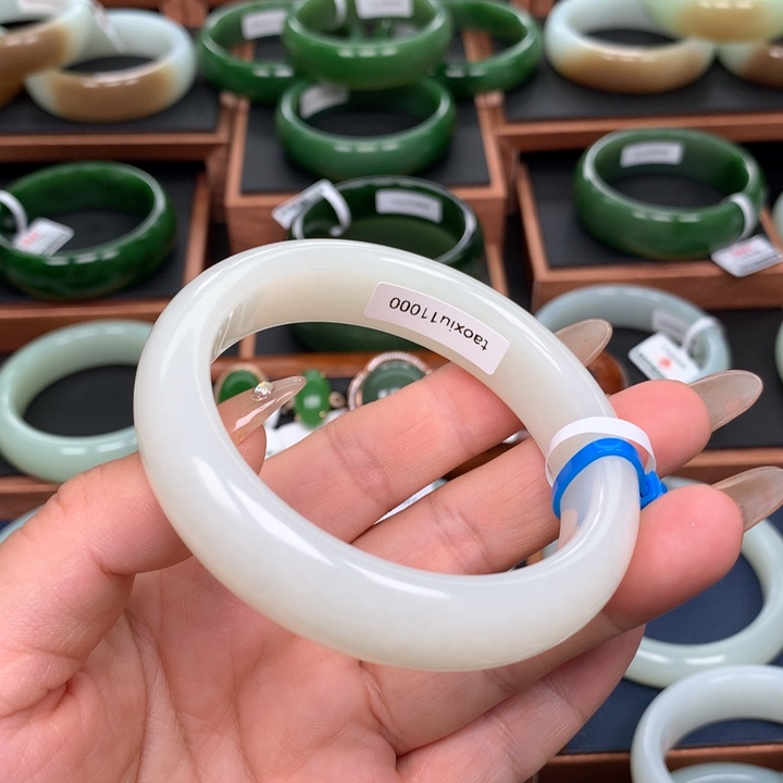 和田玉5758圈口未镶嵌