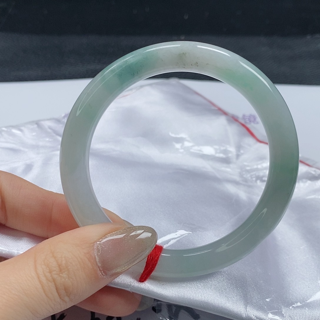 【闪购商品】翡翠手镯（圆镯）未镶嵌330号