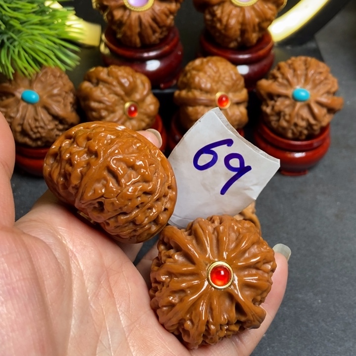 文玩核桃把件42宫灯69