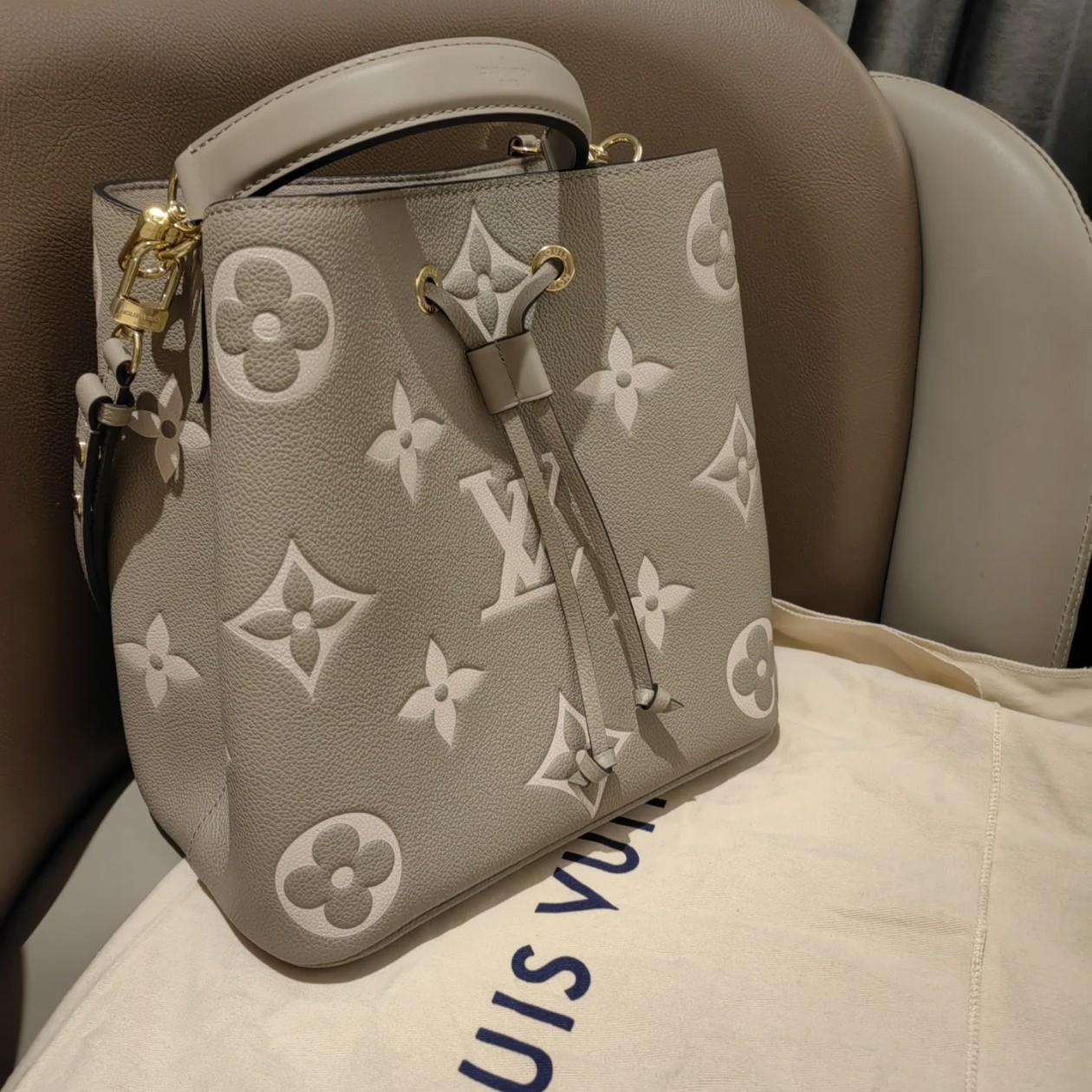 99新 LouisVuitton/路易威登 LV大象灰水桶 25090109-07