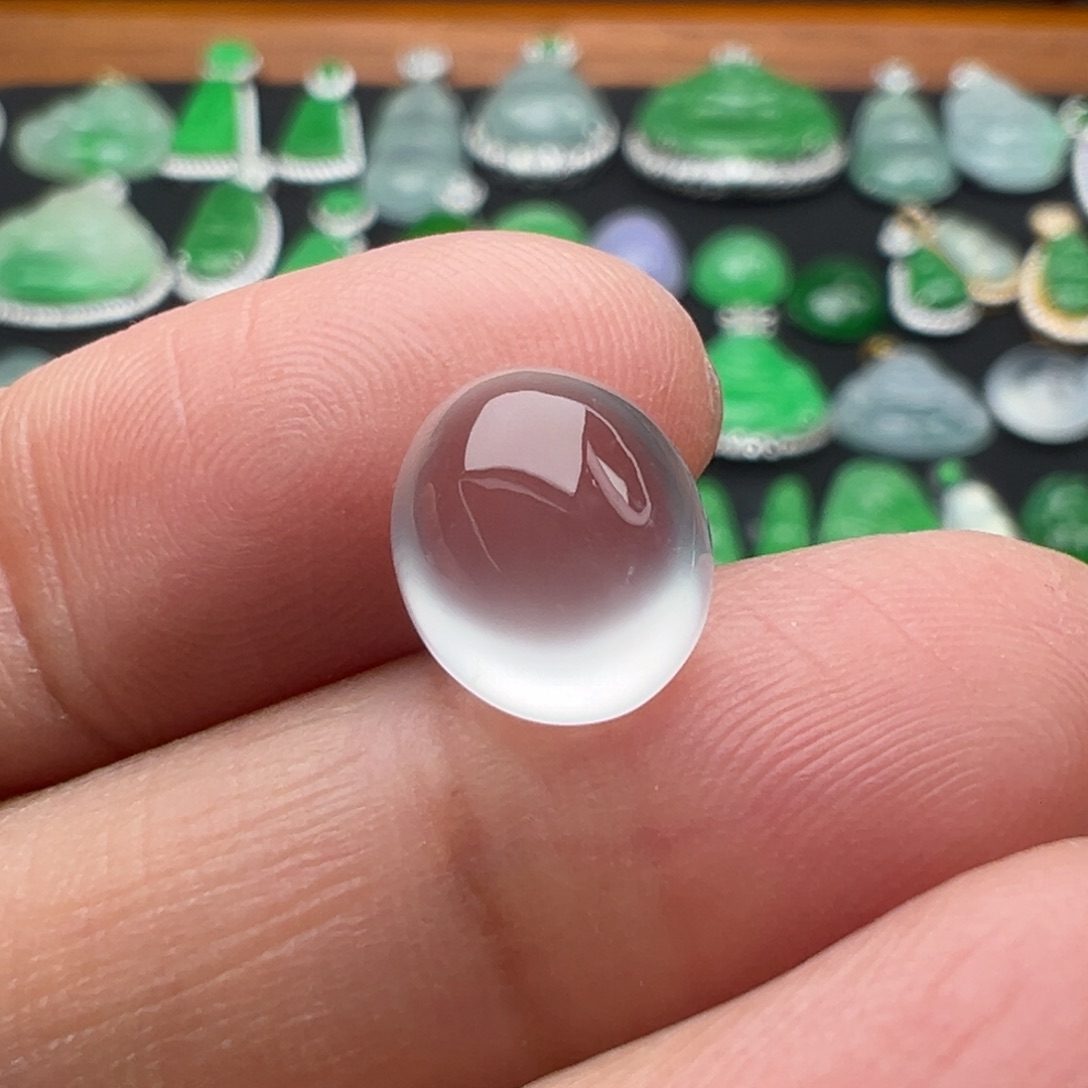 翡翠颈饰未镶嵌蛋10