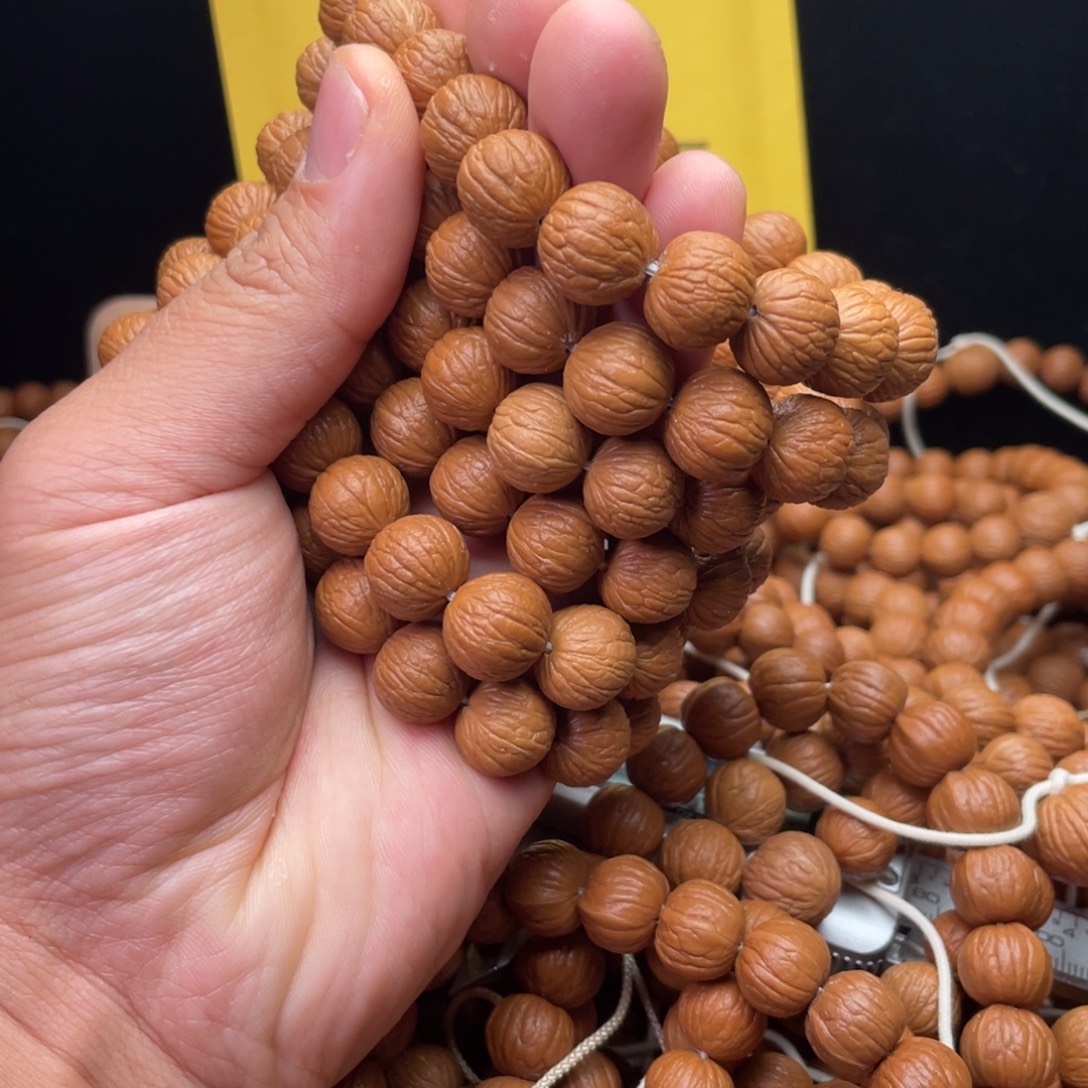 猴头核桃吊坠风雨