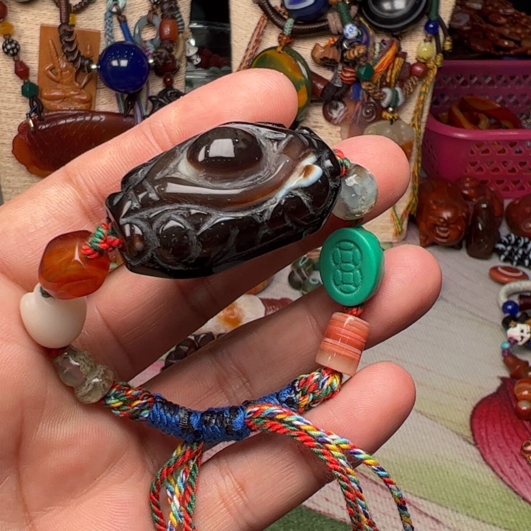 玛瑙/玉髓颈饰未镶嵌