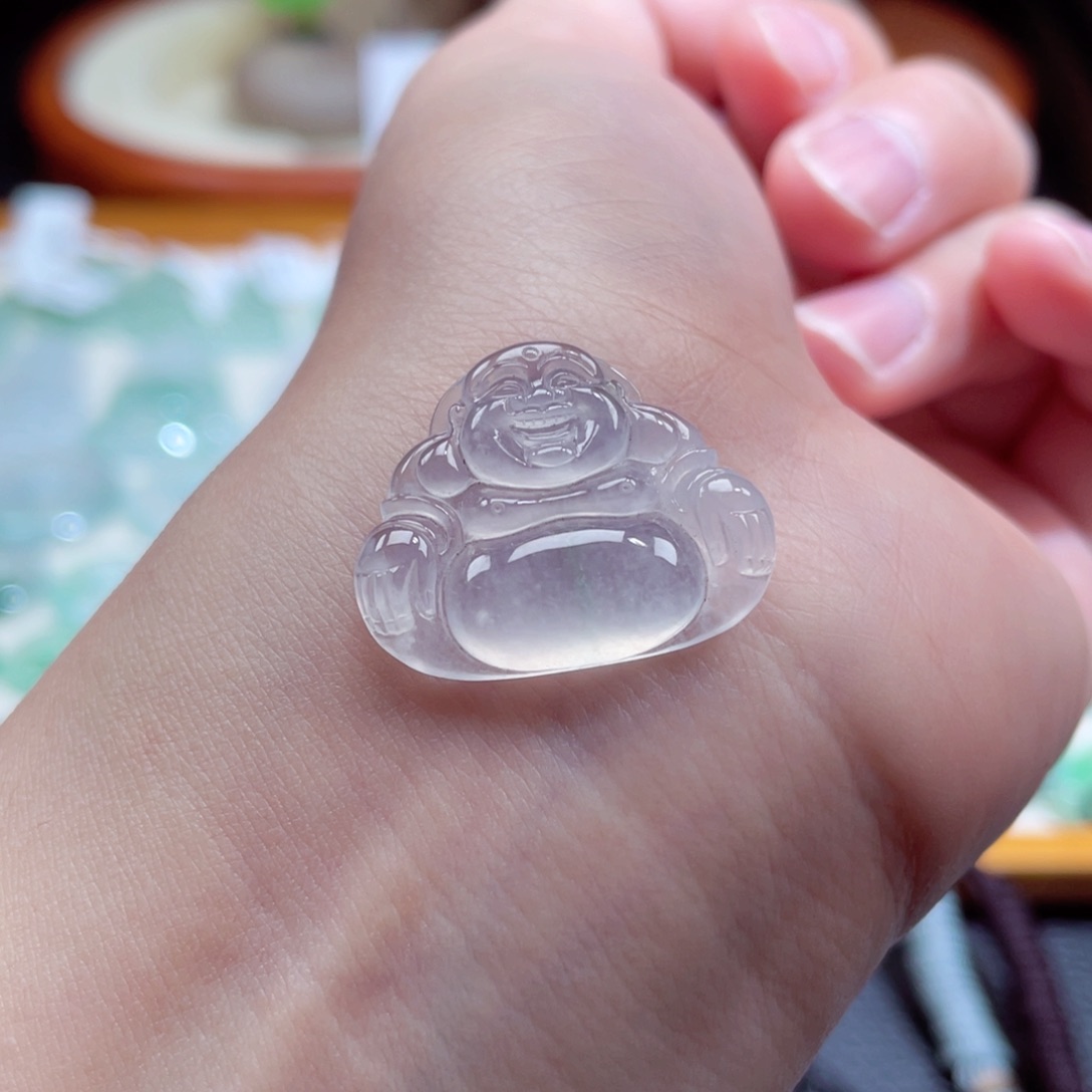 翡翠颈饰未镶嵌佛公