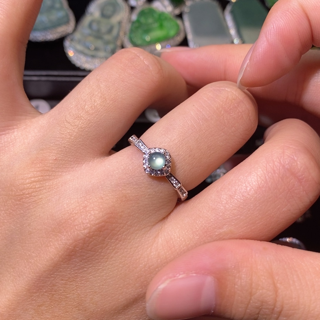 翡翠未镶嵌颈饰天然