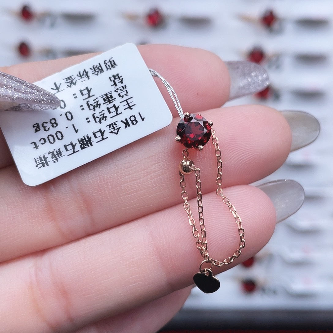 石榴石18K金镶嵌戒指