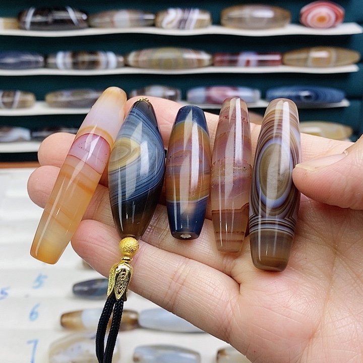 1***赞玛瑙/玉髓未镶嵌颈饰