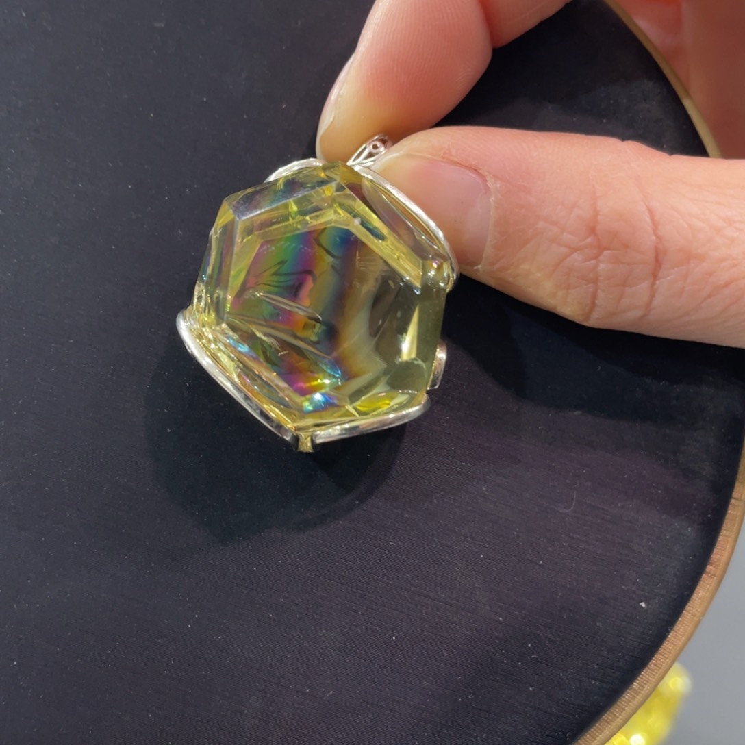 水晶黄阿塞吊坠未镶嵌