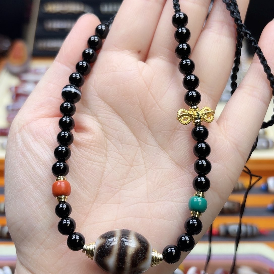 玛瑙/玉髓颈饰未镶嵌