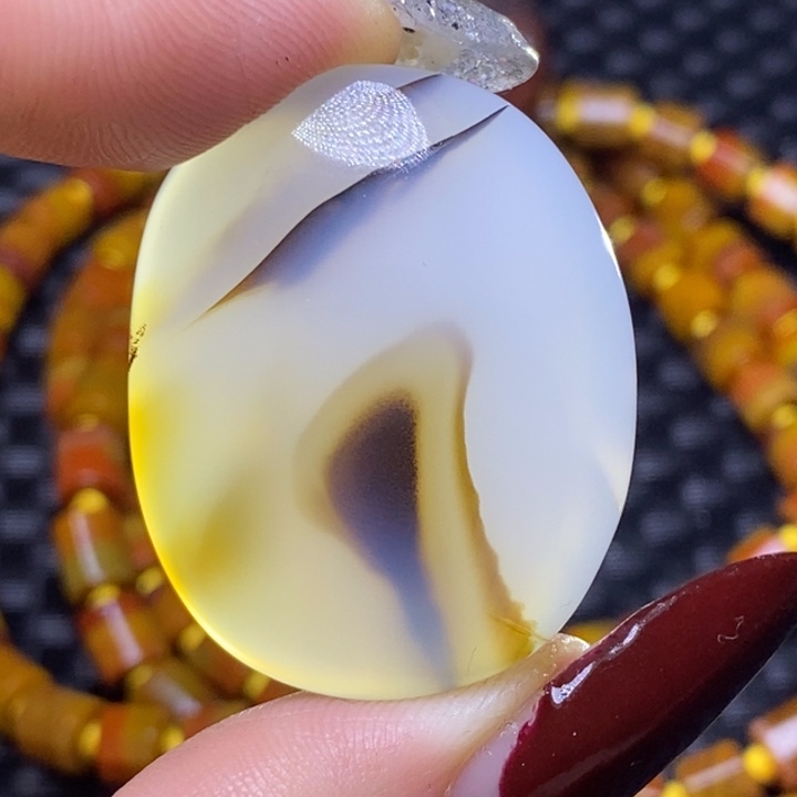 玛瑙/玉髓颈饰未镶嵌