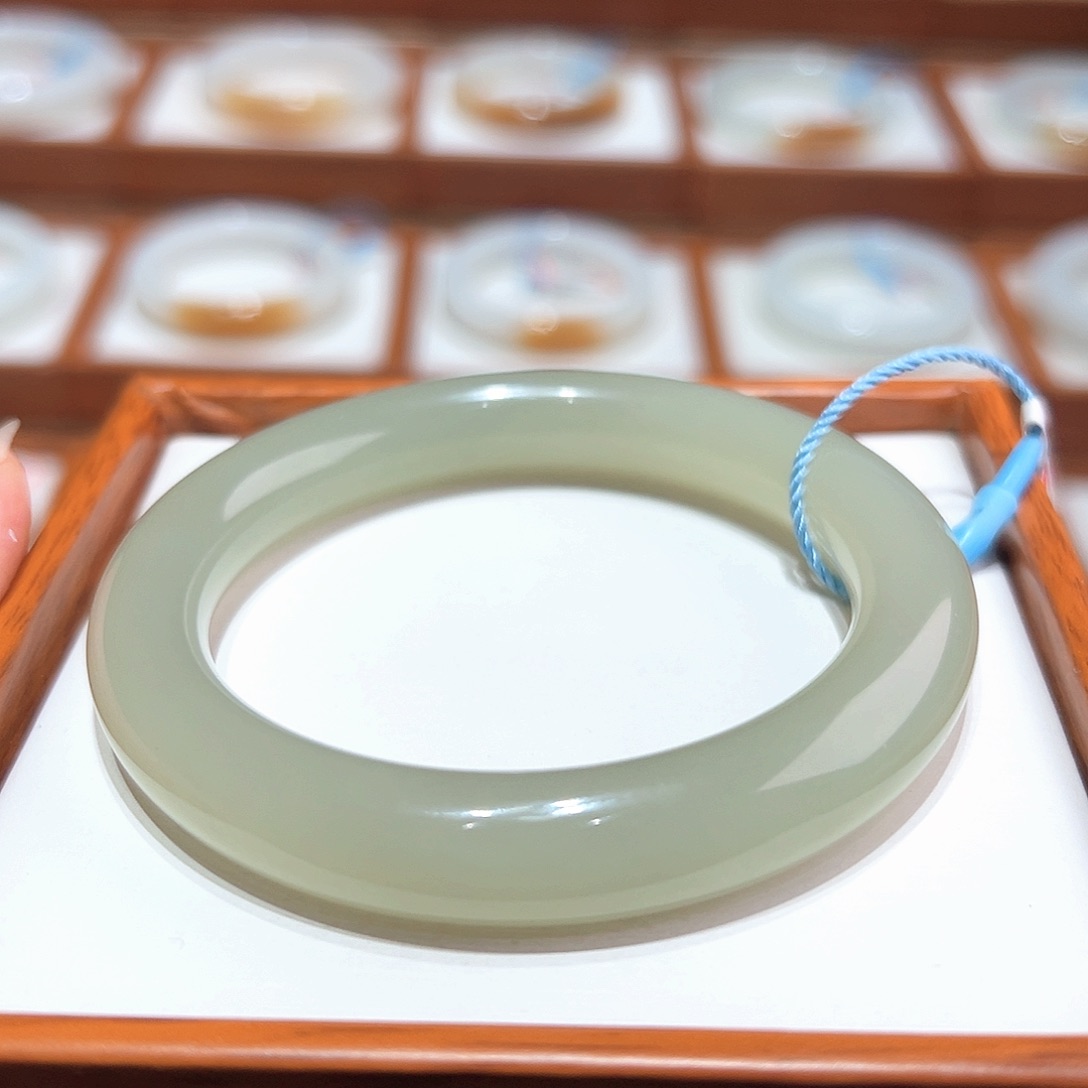 和田玉手镯57/58未镶嵌