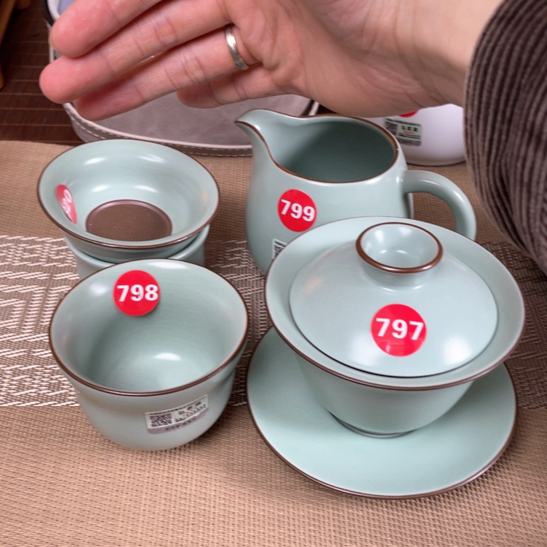 瓷片。。。。。。。。。。。。。。。。