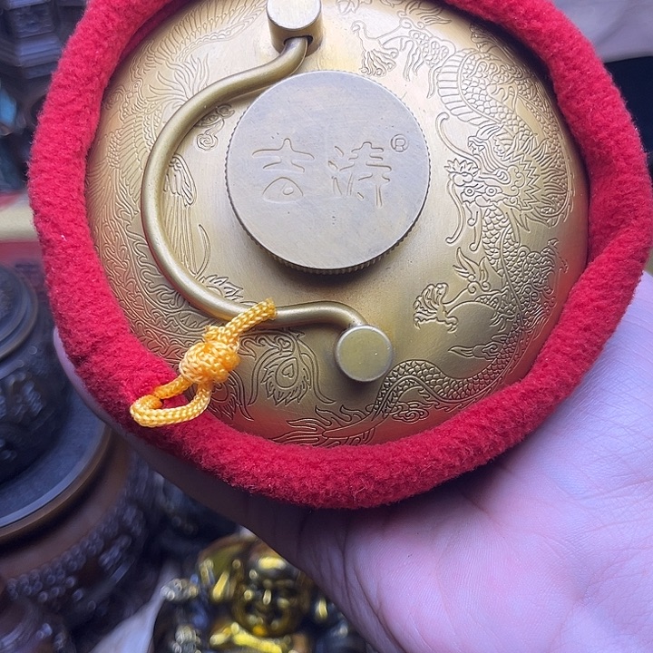 精美铜器点击下单