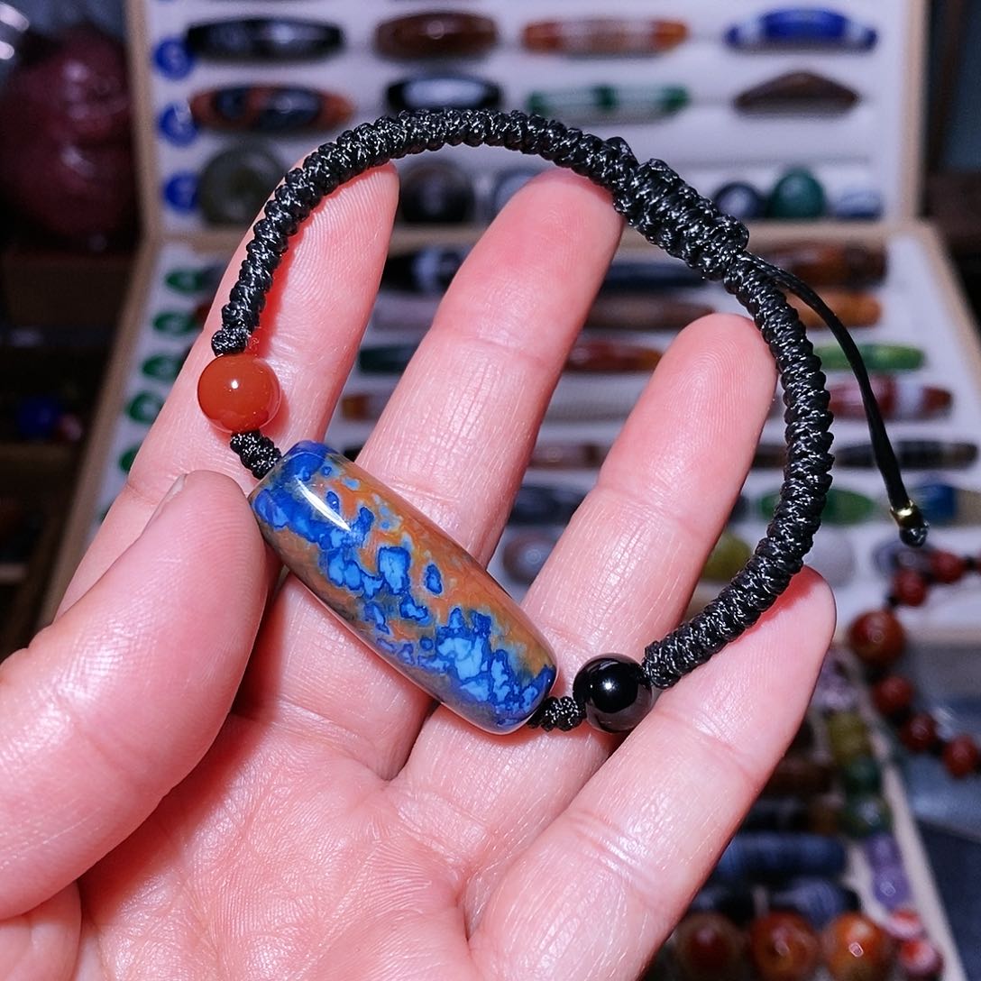 玛瑙吊坠未镶嵌…