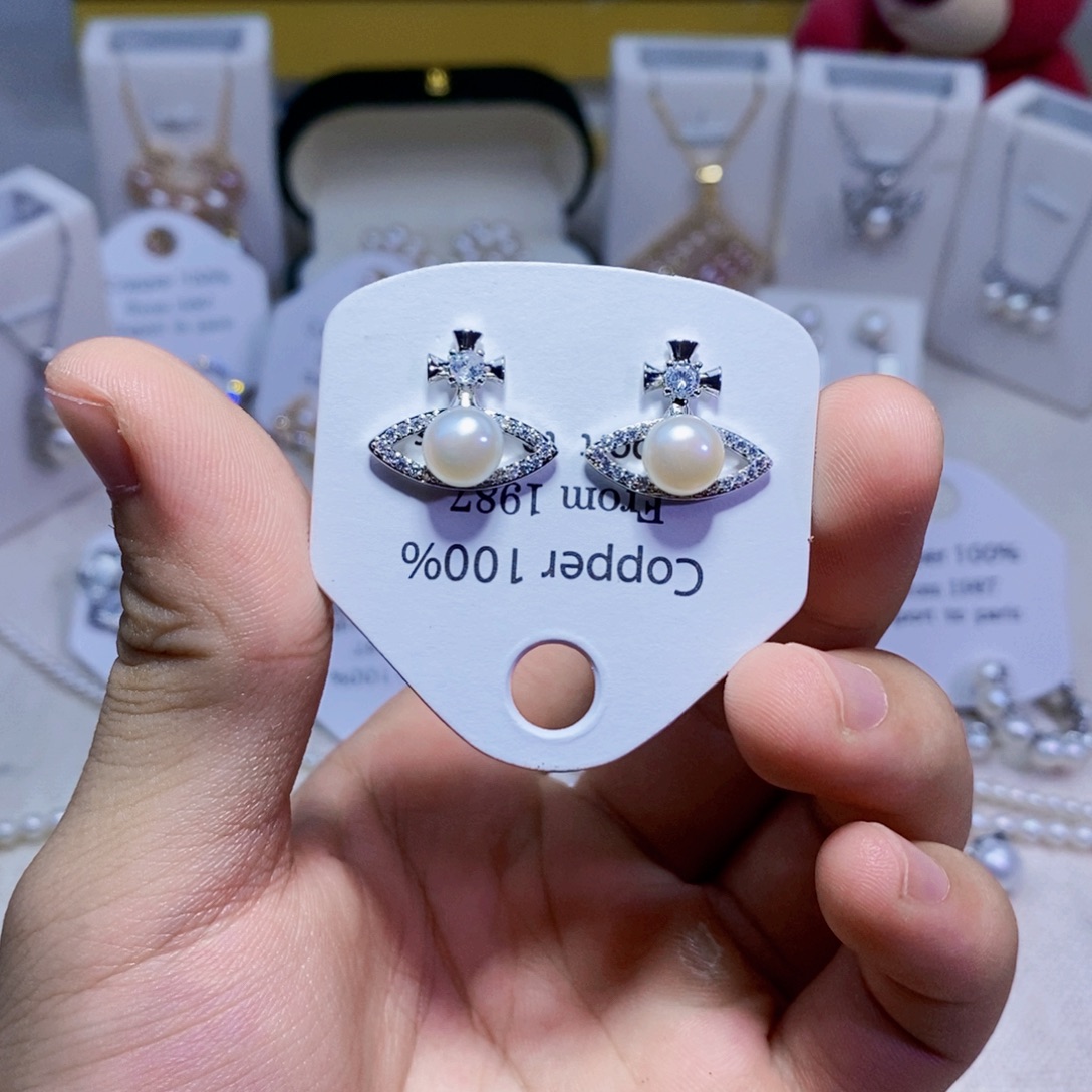 未镶嵌淡水珍珠耳饰