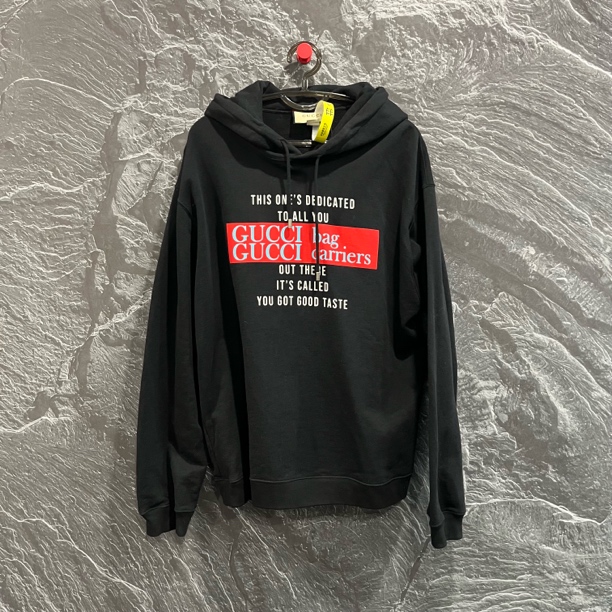 古驰红logo黑色卫衣/L码/99新/01082