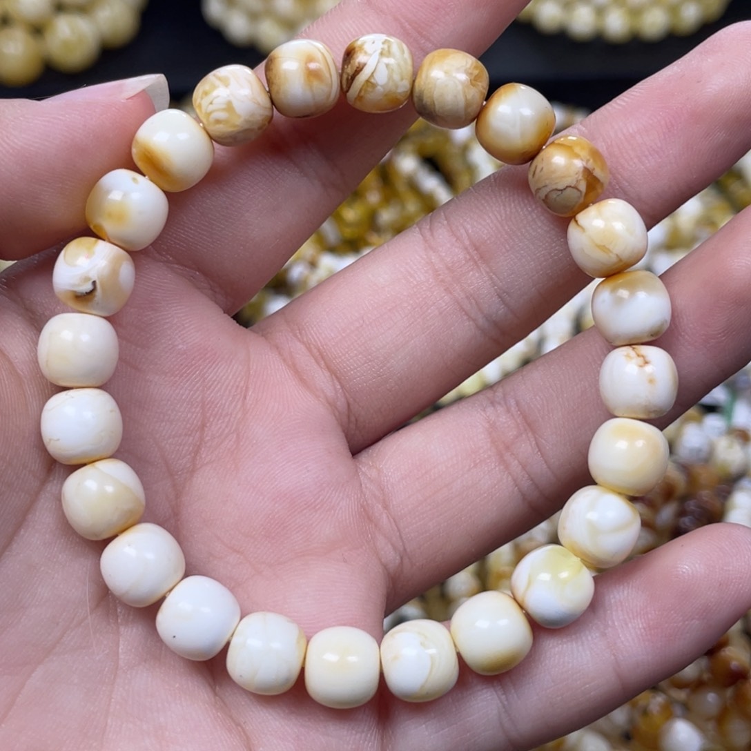 蜜蜡未镶嵌珠宝奇石8.5m