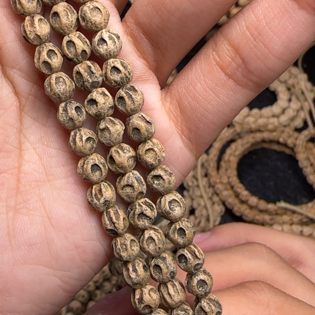 柏香籽/百香籽吊坠十**游