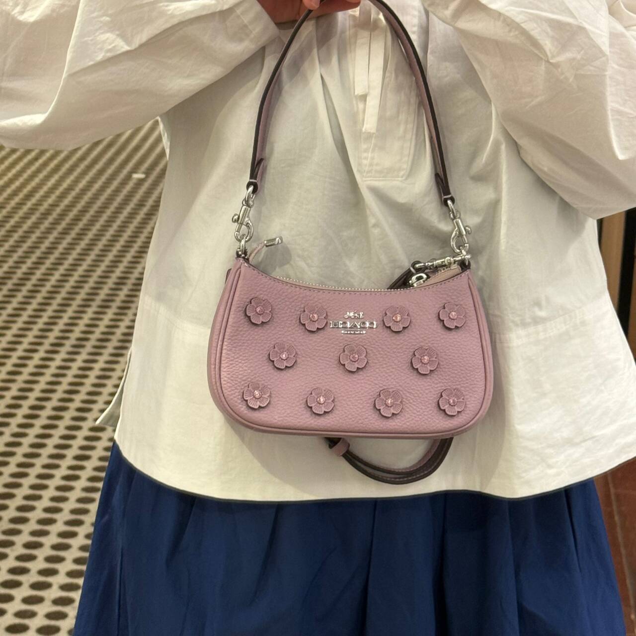 COACH/蔻驰 teri迷你月牙单肩腋下斜挎包紫色立体花19.5*12.5*5.5