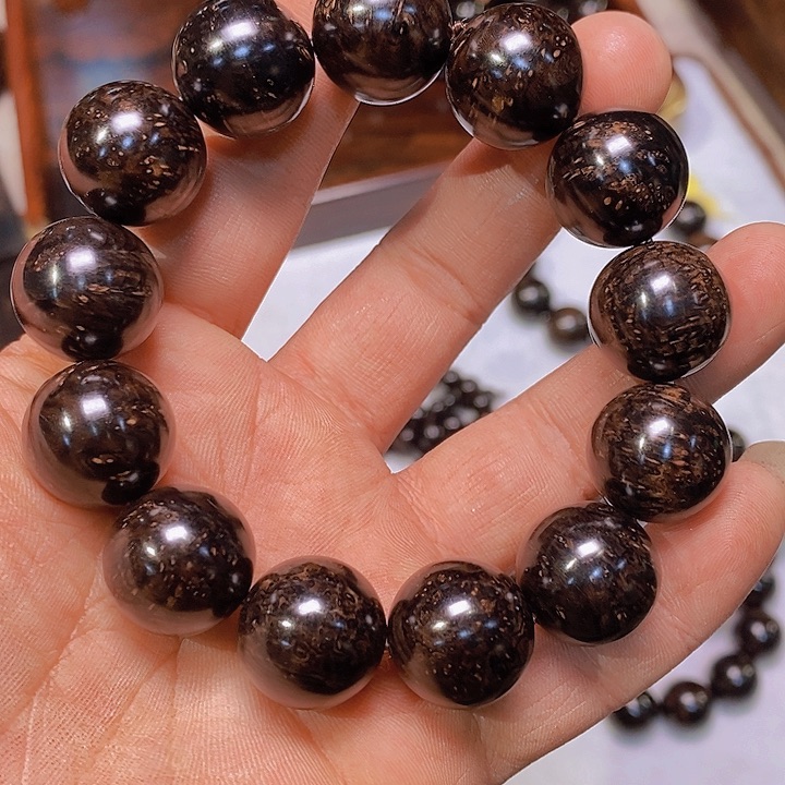 东非黑黄檀（紫光檀）无事牌瘤疤手串