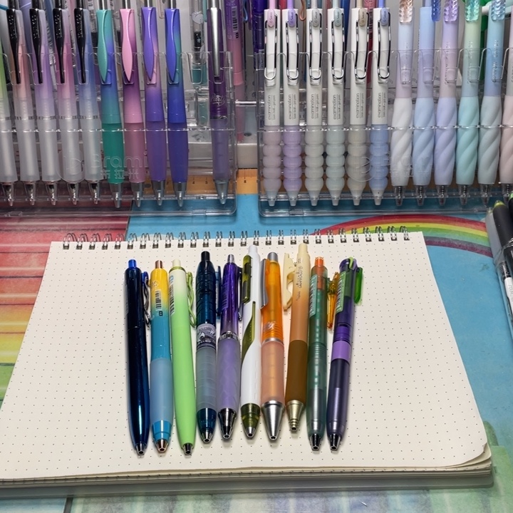 多品牌低重心黑笔组合10支