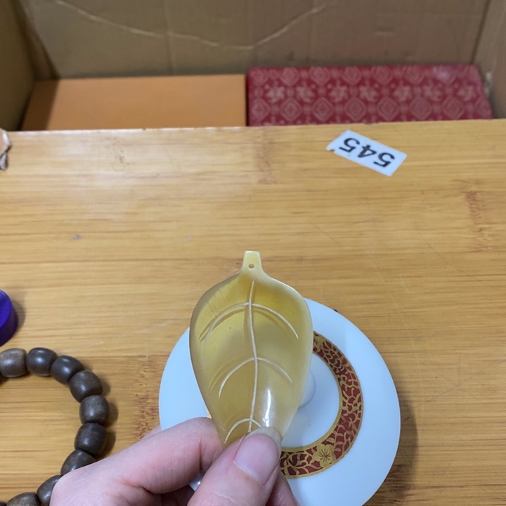 瓷片哈中古工艺品一件