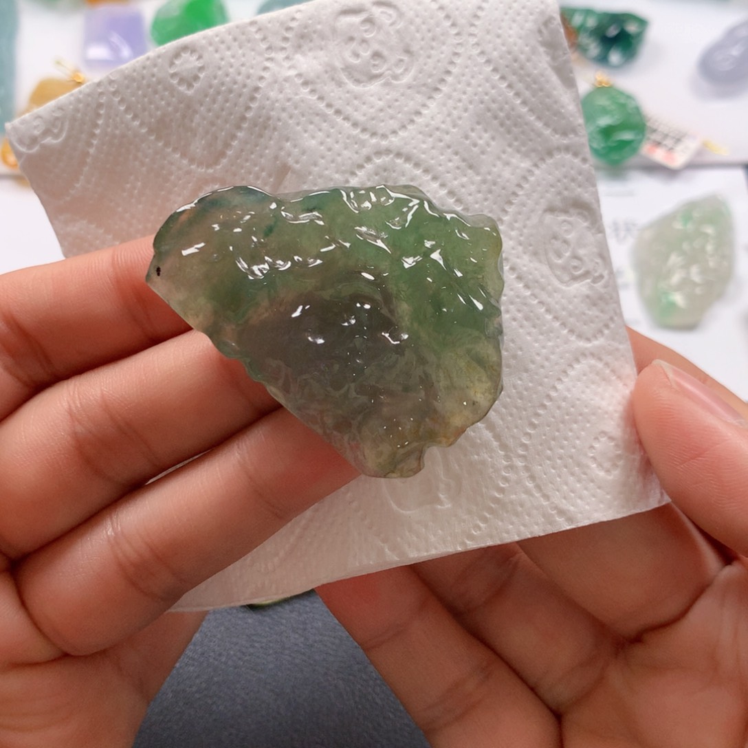 【闪购商品】翡翠吊坠(不含链)未镶嵌