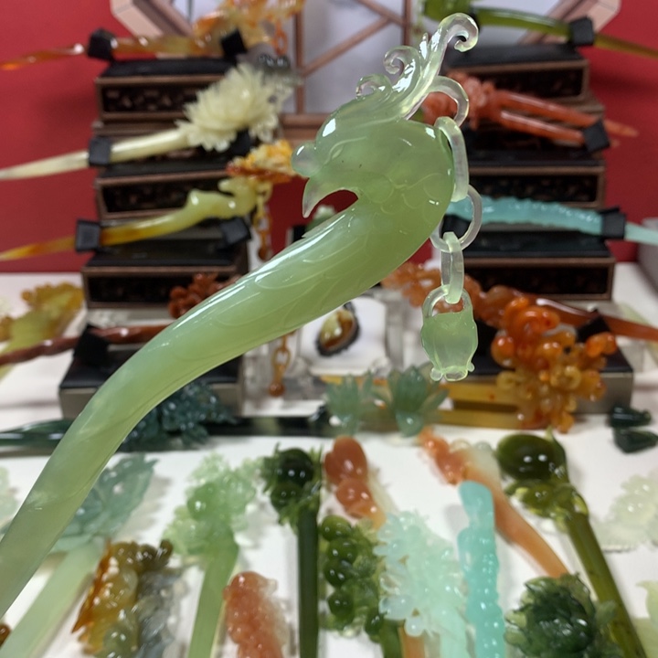 蛇纹石玉发簪未镶嵌白****）