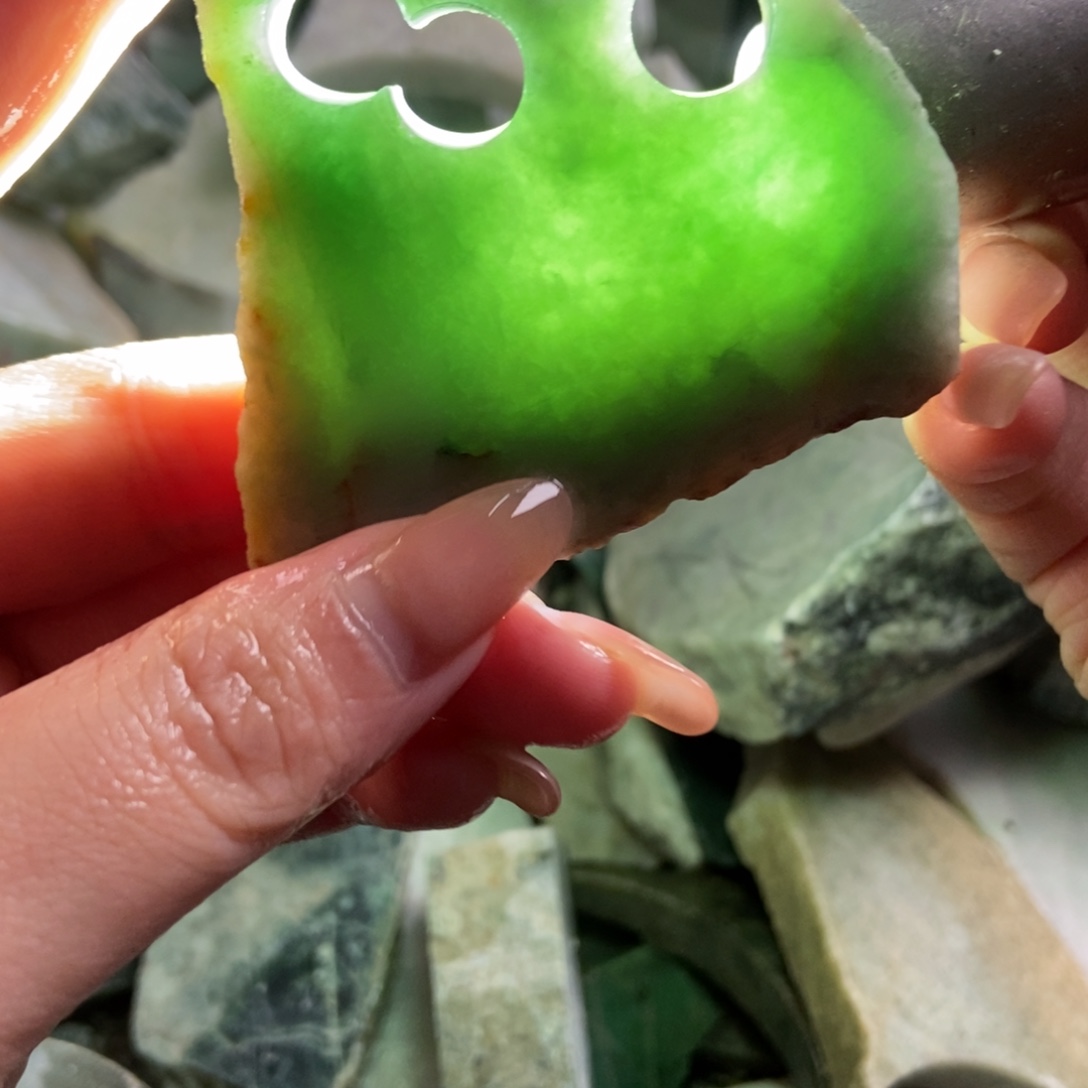 翡翠未镶嵌挂件天然翡翠