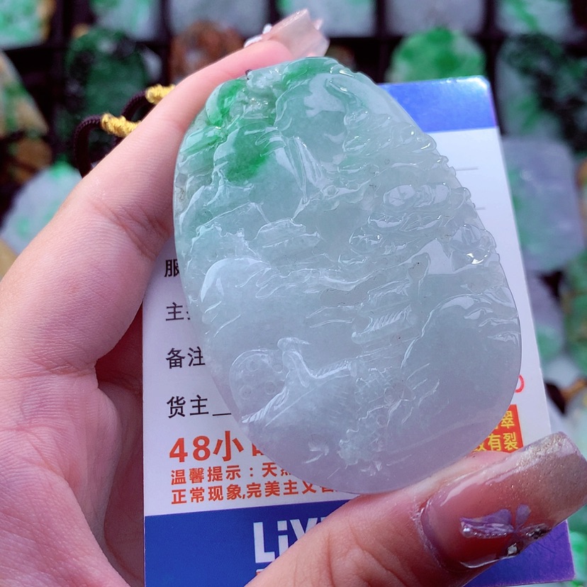 【闪购商品】翡翠颈饰未镶嵌挂件