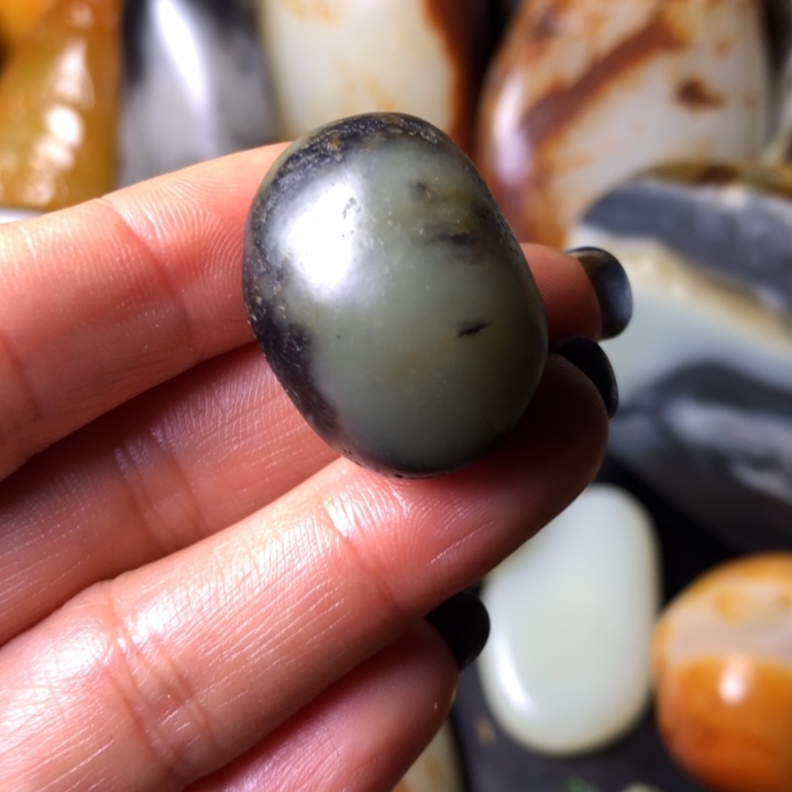 和田玉未镶嵌珠宝奇石