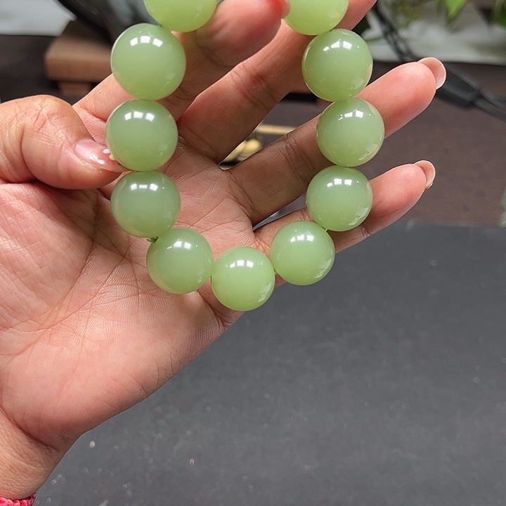 和田玉（黄玉）未镶嵌颈饰