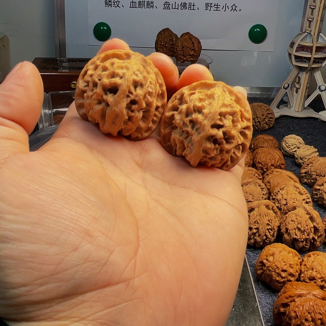 猴头核桃把件水*月山地苹果园40尺