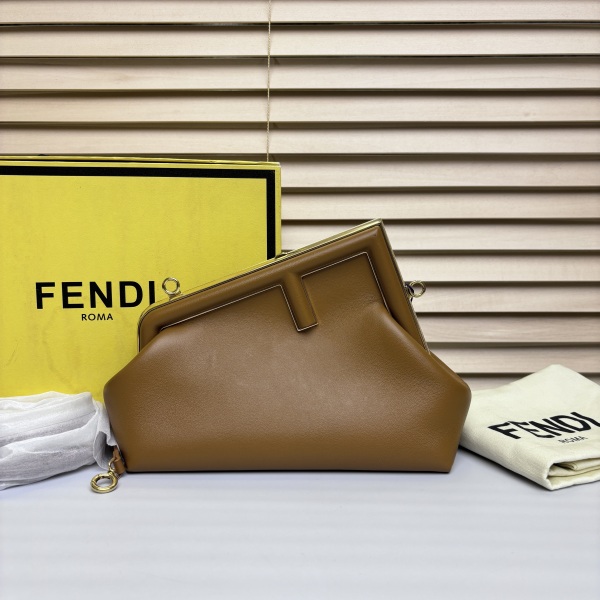 95新/芬迪/市场价24500/包包/250226MM0018