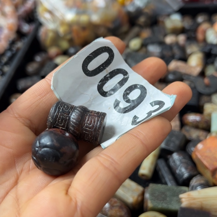 玛瑙/玉髓颈饰未镶嵌e****c