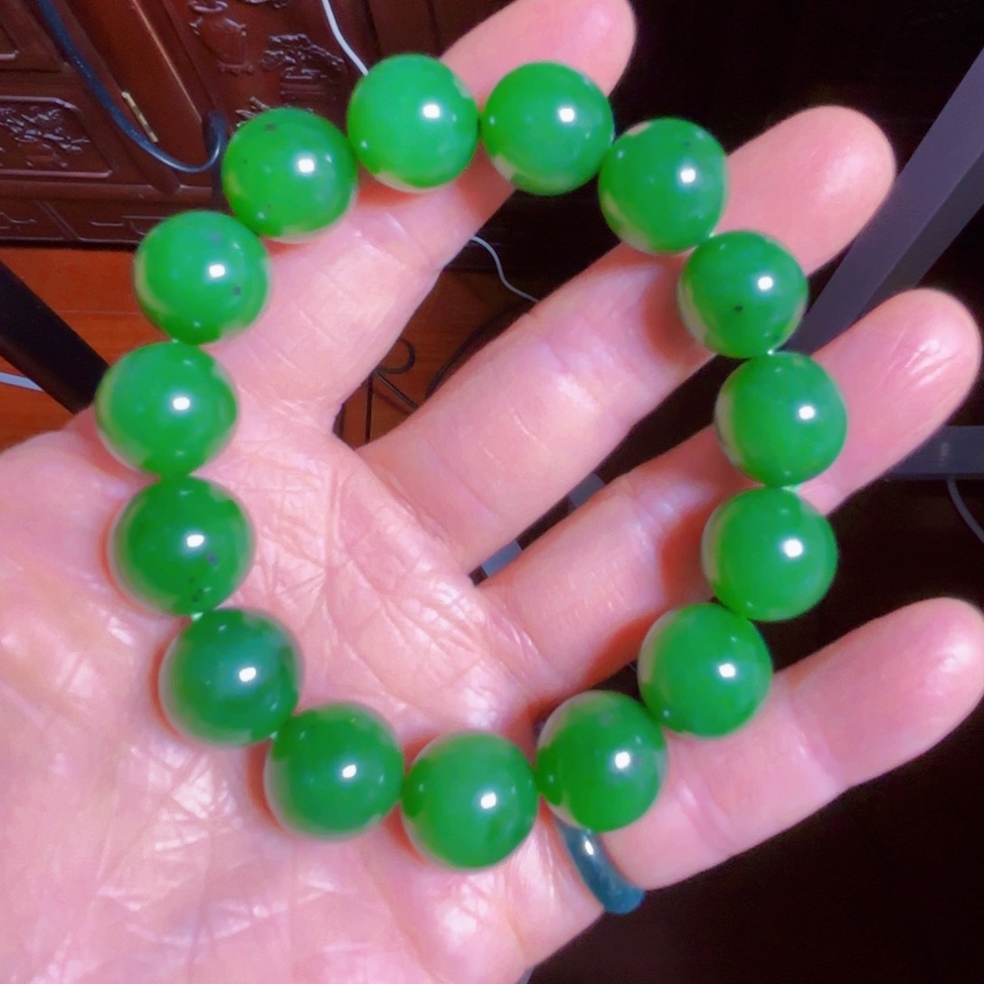 和田玉（碧玉）手串未镶嵌小***?