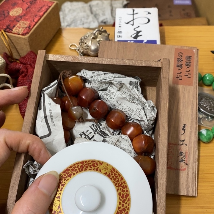 瓷片哈中古工艺品一件