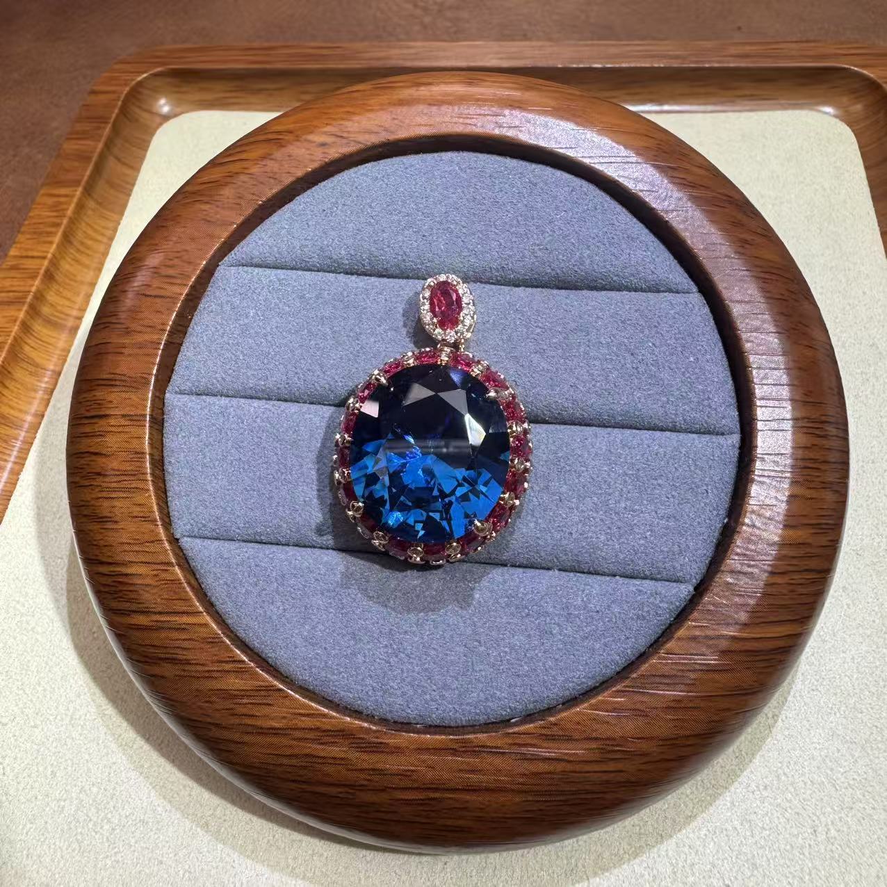 非金属珐琅吊坠 蓝宝 圆盘大卡吊坠 L19