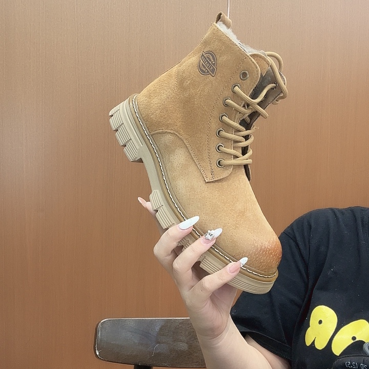 犏牛皮（革）8250马丁靴