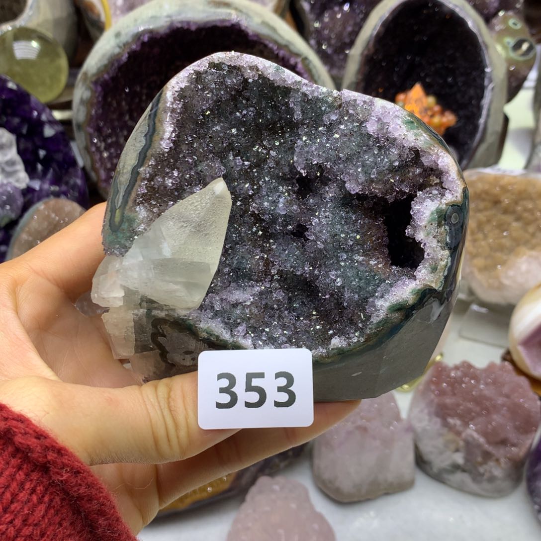 紫晶大型摆件（非配饰）未镶嵌