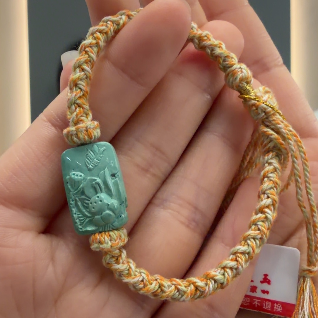 绿松石未镶嵌颈饰