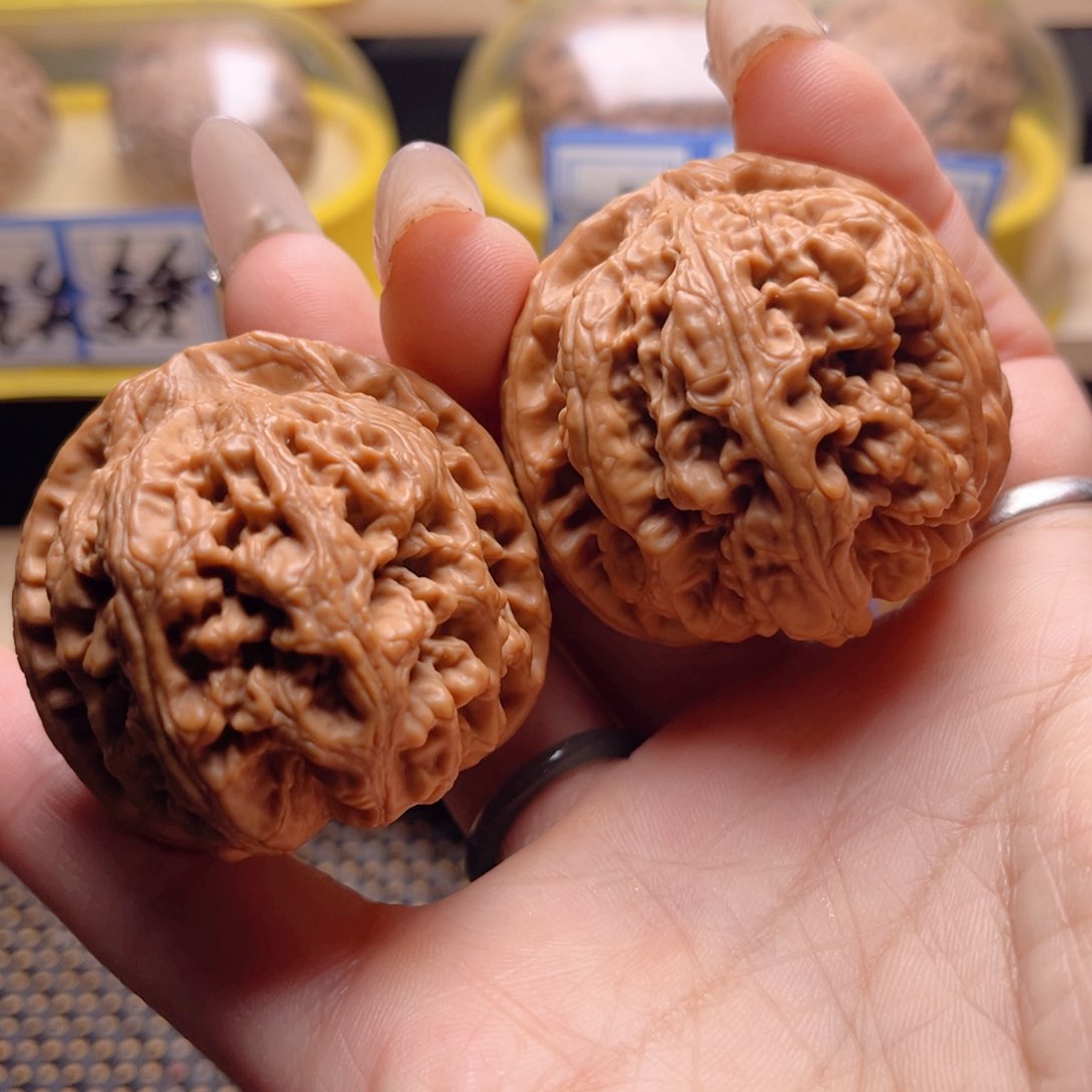 文玩核桃把件粗筋